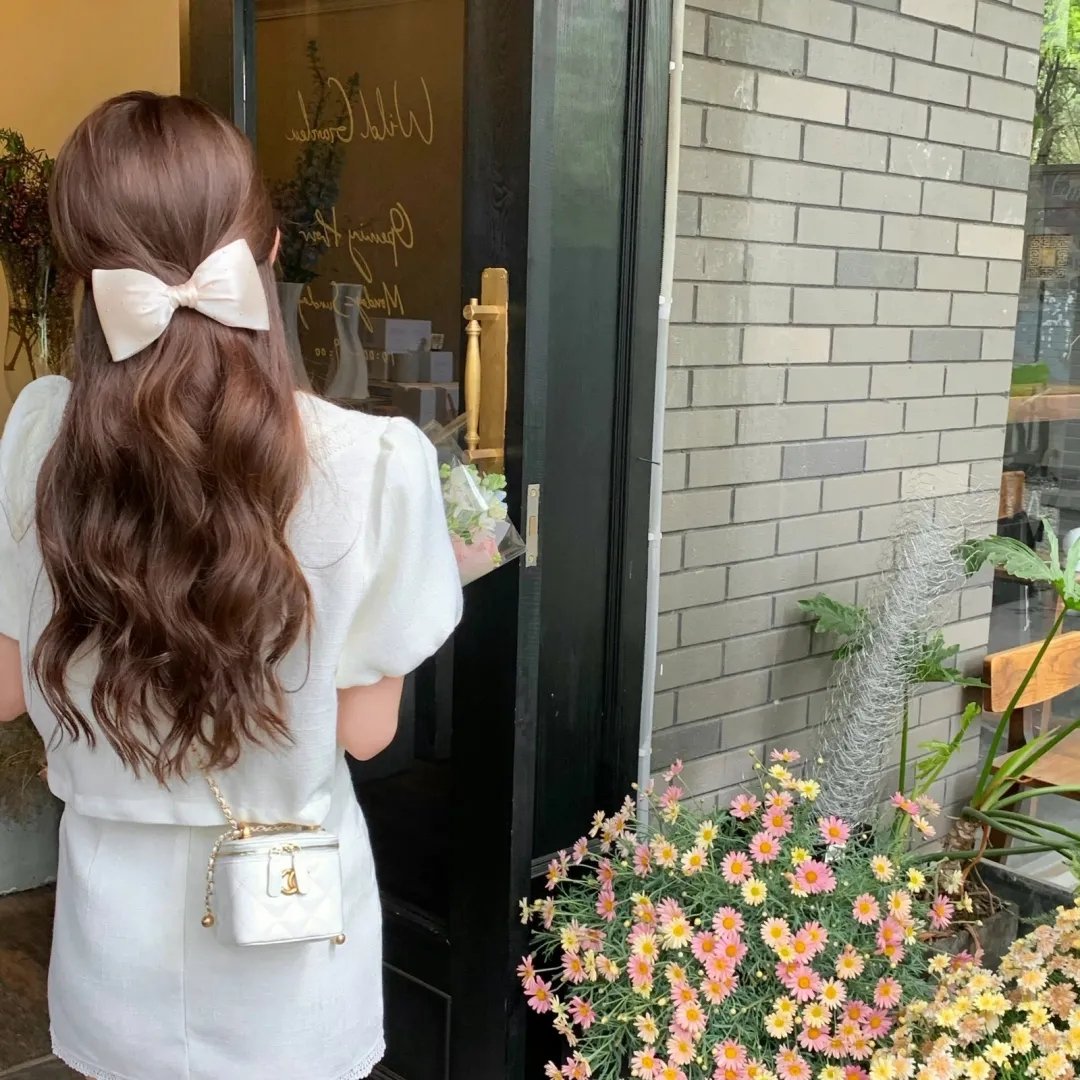 怪兽与女孩